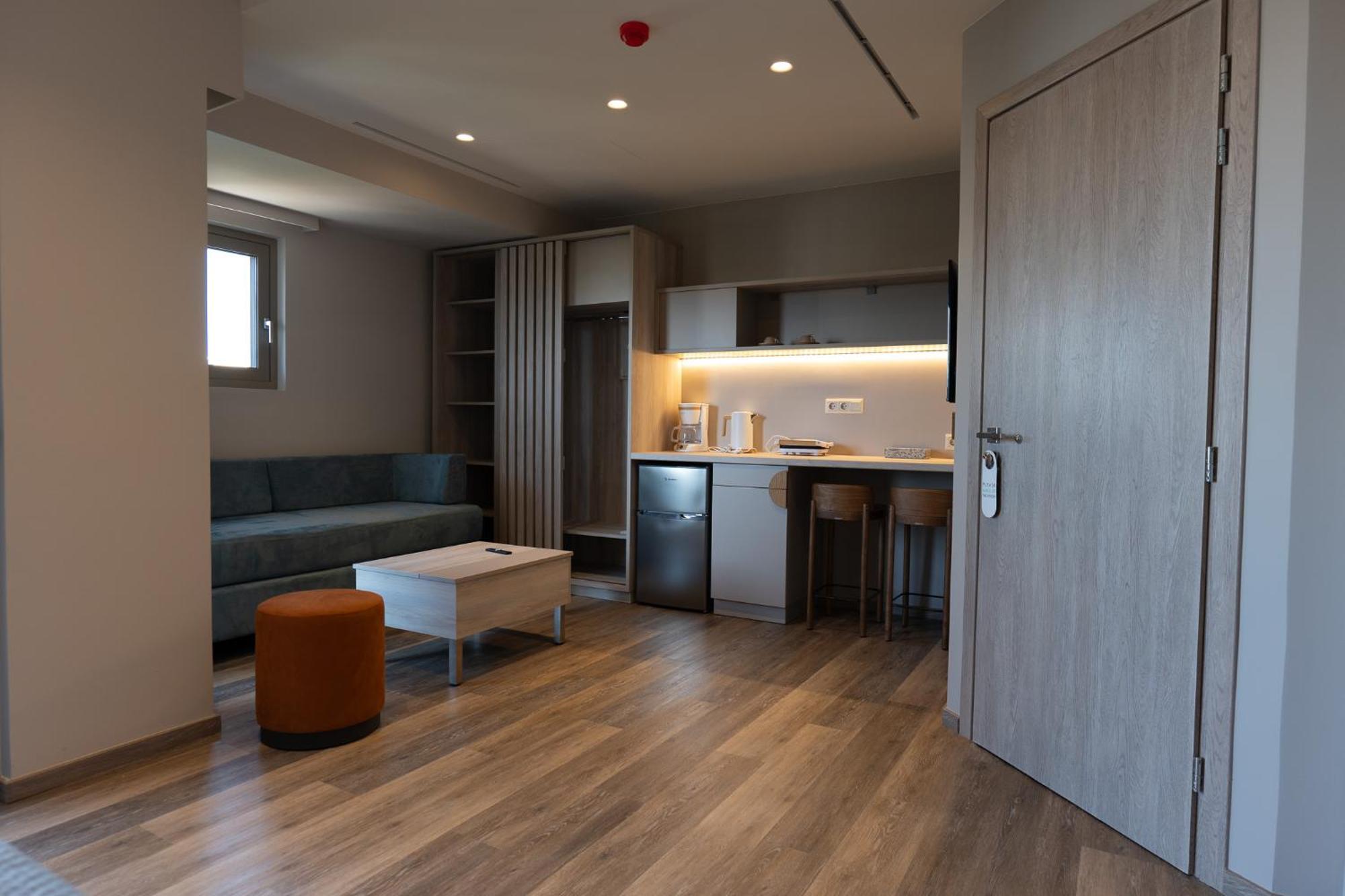 Wellnest Hotel Афіни Екстер'єр фото